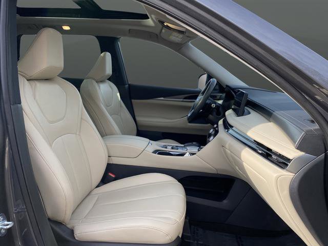 Used 2023 INFINITI QX60 Luxe image 30