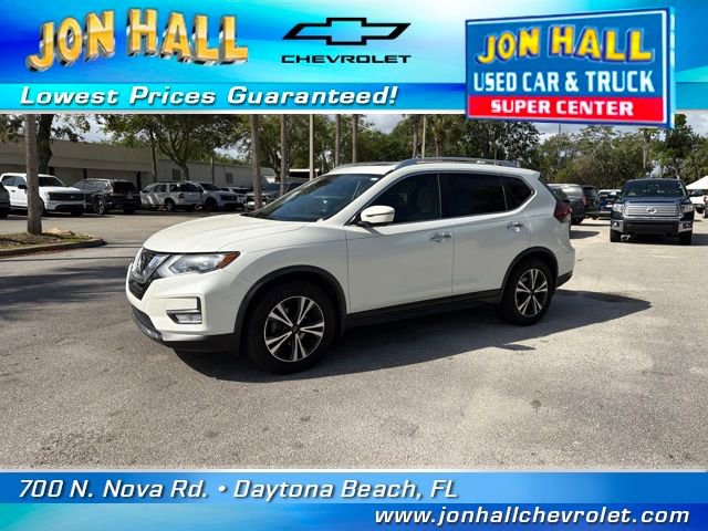 Used 2020 Nissan Rogue SV w/ Sun & Sound Touring Package FWD image 3
