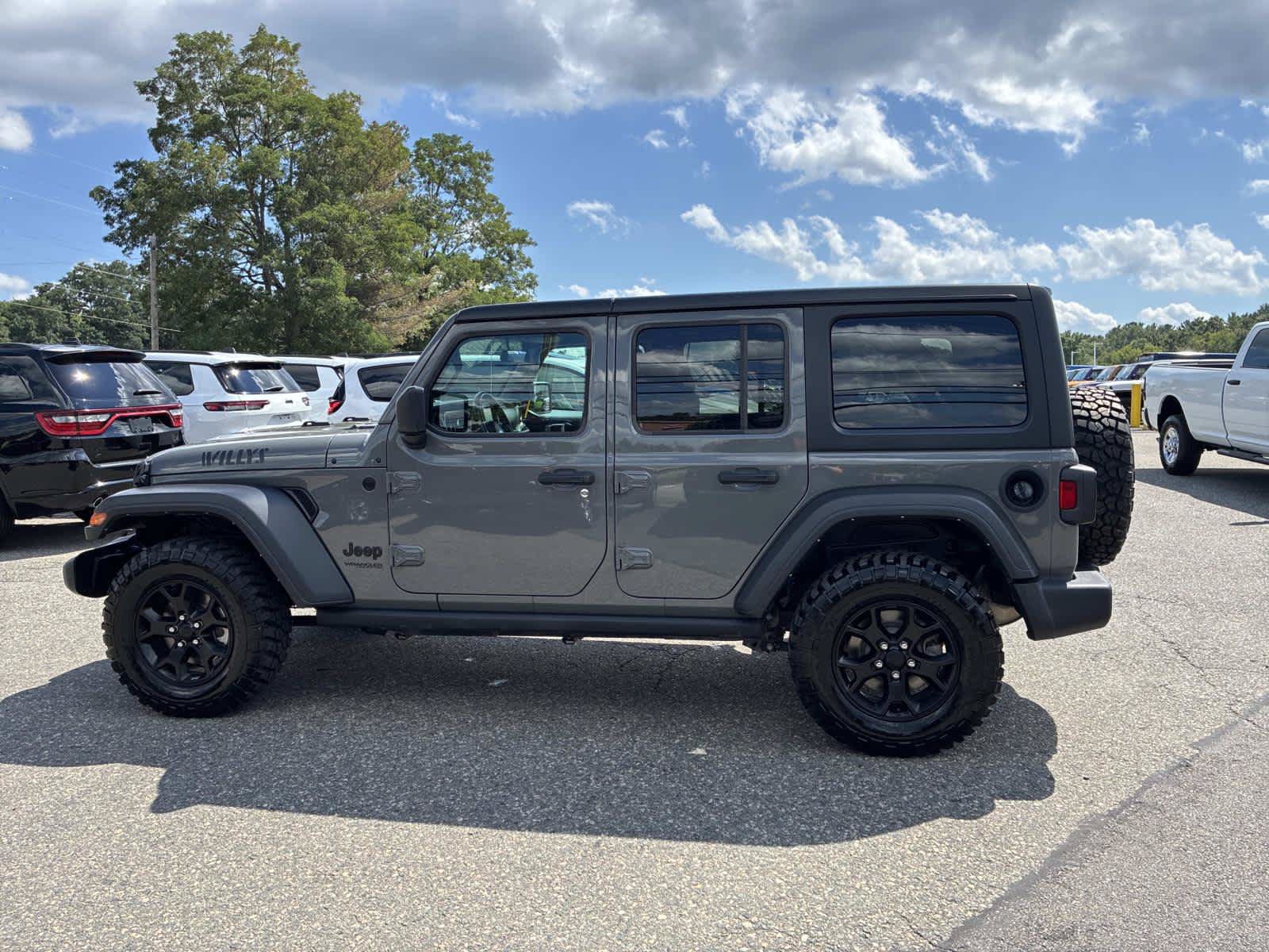 Used 2022 Jeep Wrangler Unlimited Sport AWD/4WD image 4