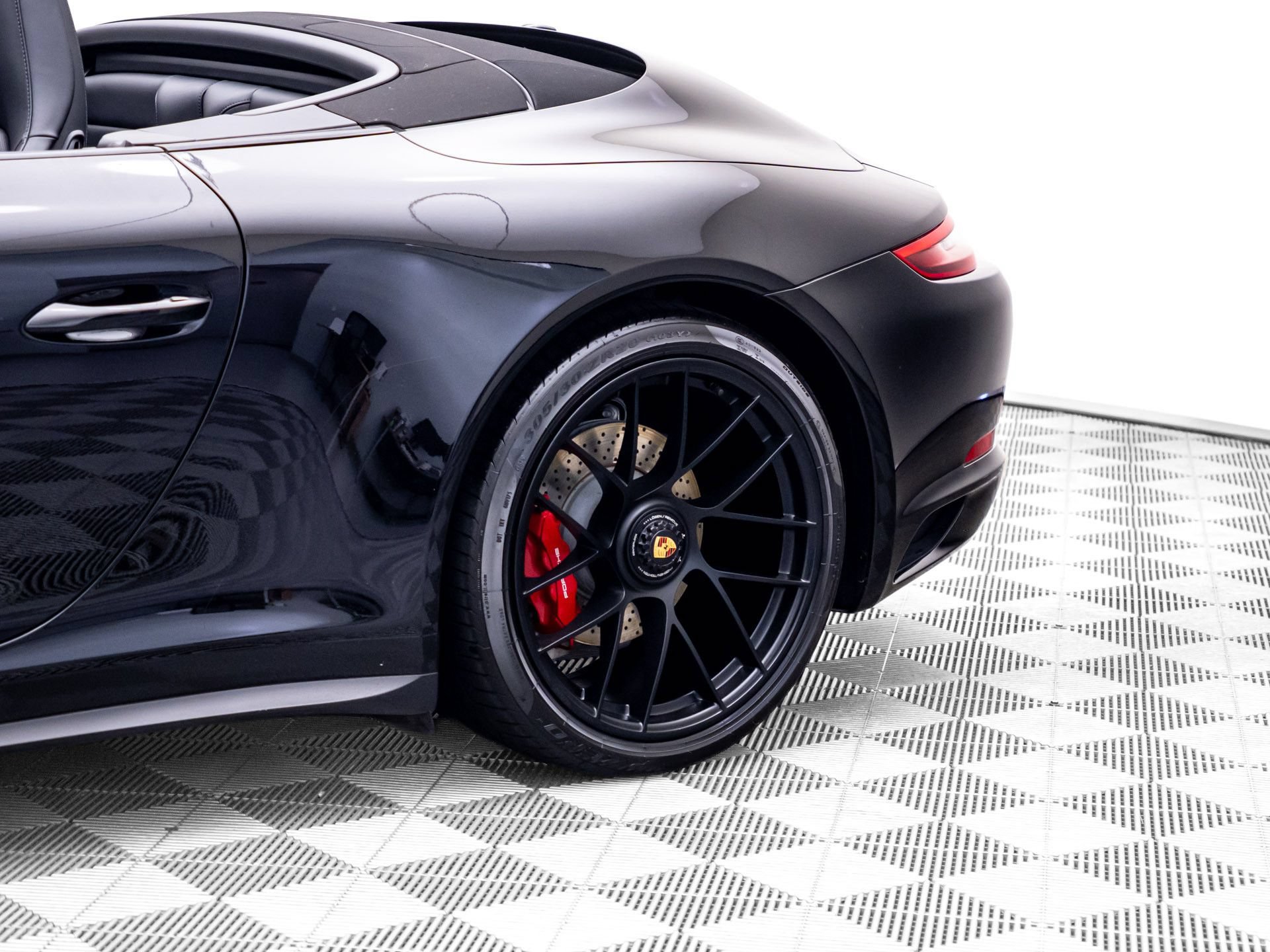 Certified 2019 Porsche 911 Carrera 4 GTS AWD/4WD image 34