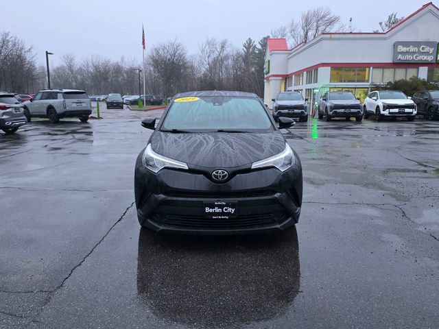 Used 2019 Toyota C-HR LE FWD image 3