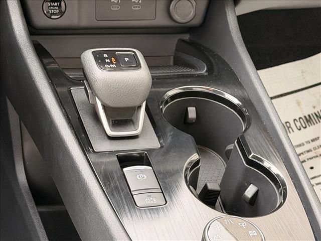 Used 2024 Nissan Rogue SV w/ SV Premium Package AWD/4WD image 21