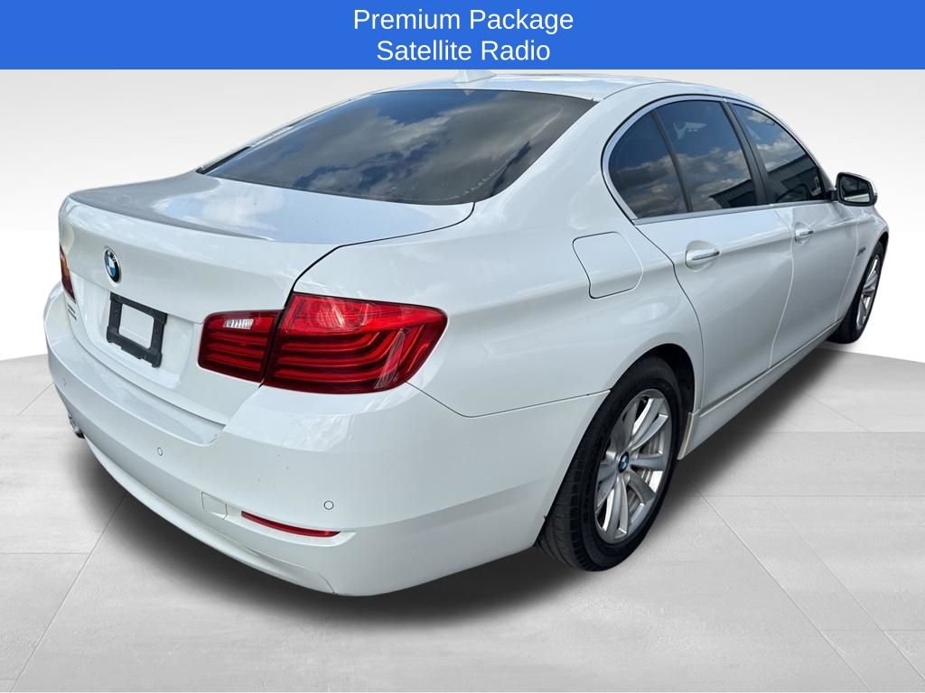 Used 2016 BMW 528i Sedan RWD image 3