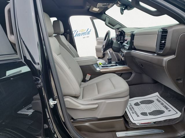 Used 2025 Chevrolet Silverado 1500 LT Trail Boss w/ Convenience Package II image 13