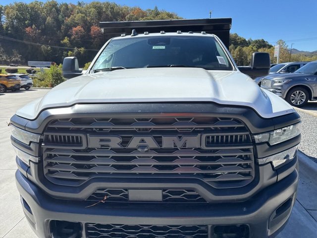 New 2026 RAM 5500 Tradesman image 14