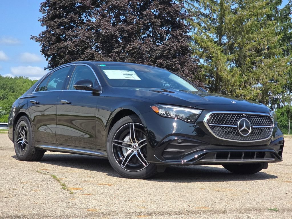 New 2026 Mercedes-Benz E 350 4MATIC Sedan image 1