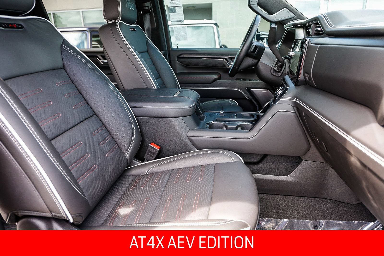 Used 2025 GMC Sierra 2500 AT4X w/ AT4X AEV Edition AWD/4WD image 18