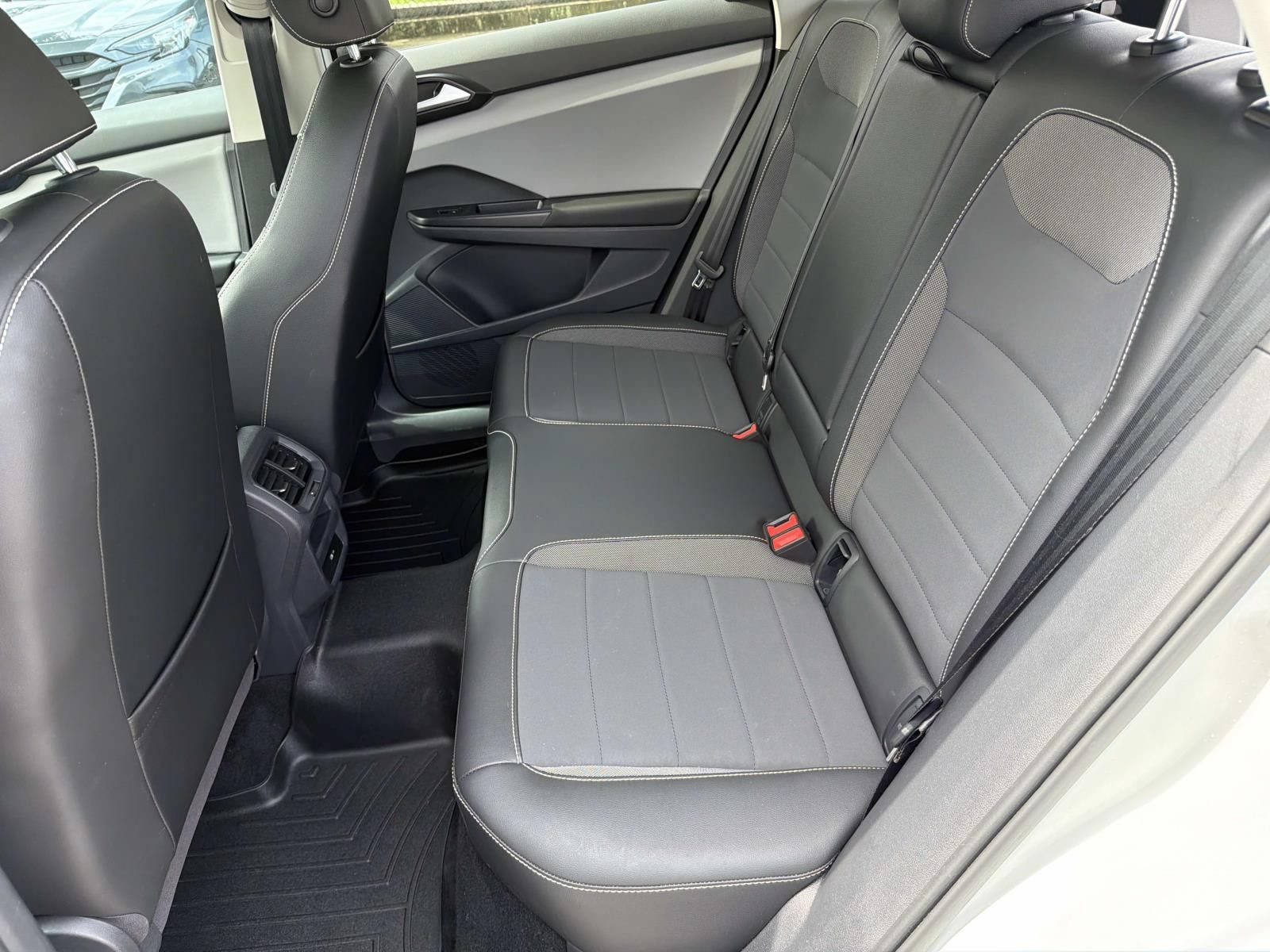 Used 2023 Volkswagen Taos SE FWD image 20