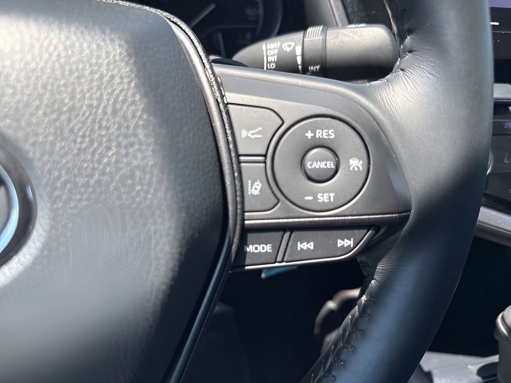 Used 2023 Toyota Camry SE FWD image 15