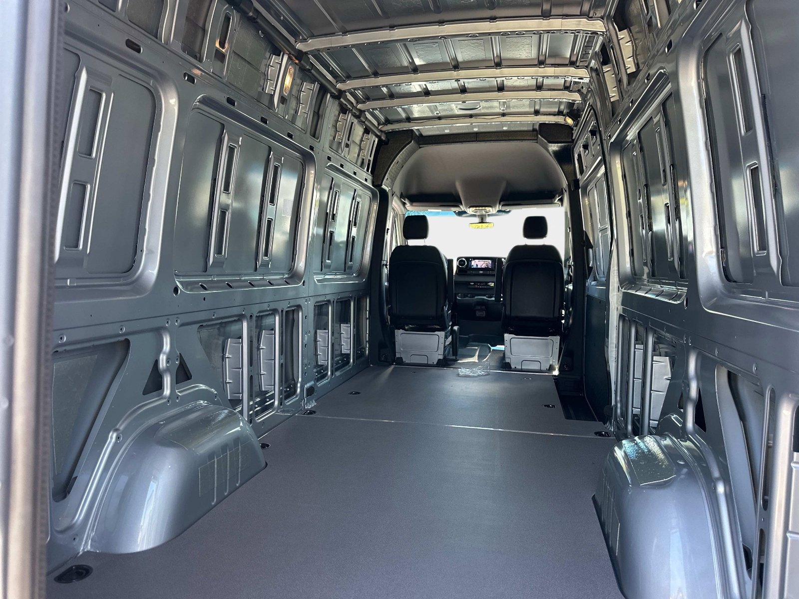 New 2025 Mercedes-Benz Sprinter 2500 image 6