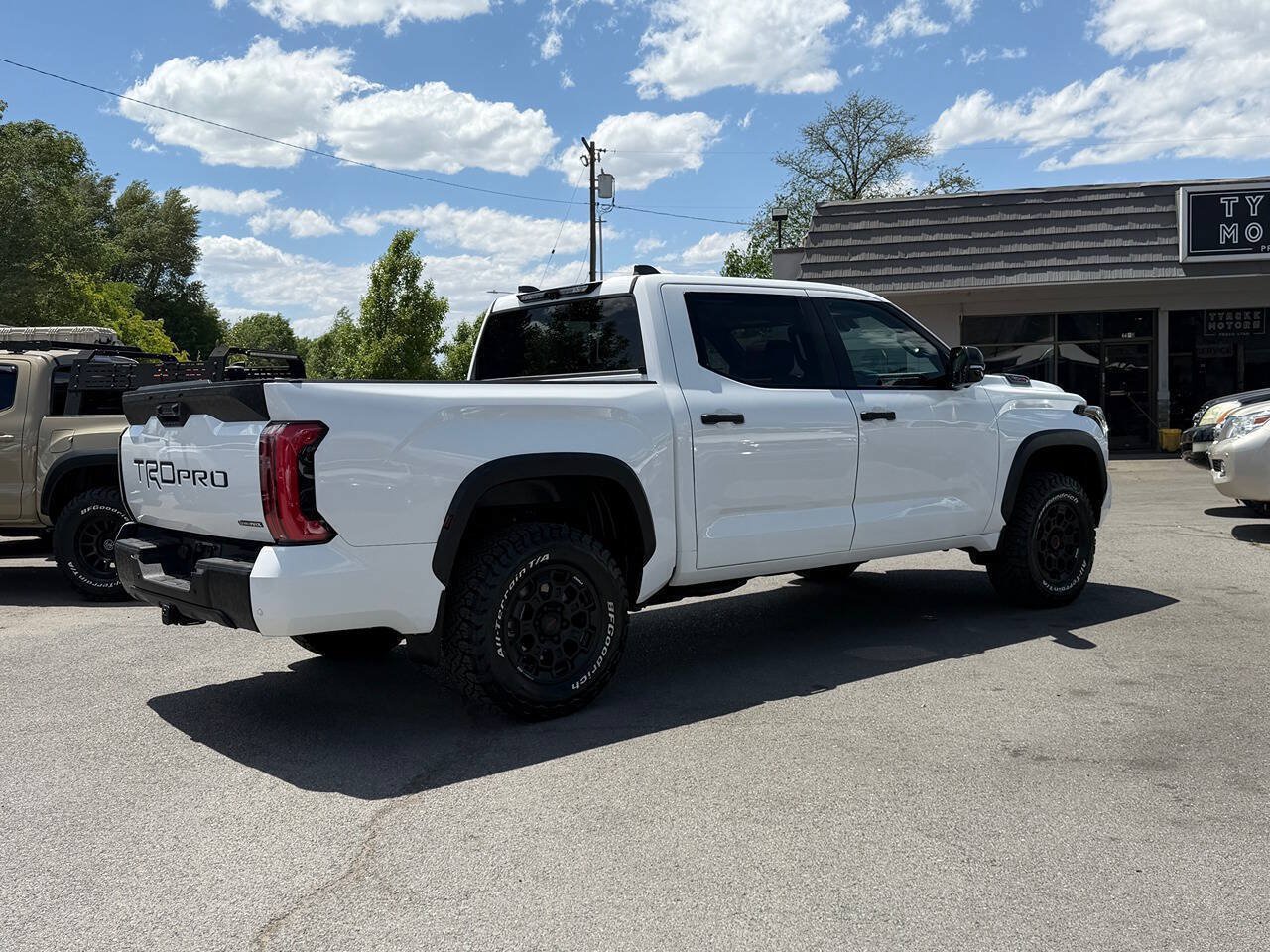 Used 2025 Toyota Tundra TRD Pro w/ Tow Tech Package AWD/4WD image 9