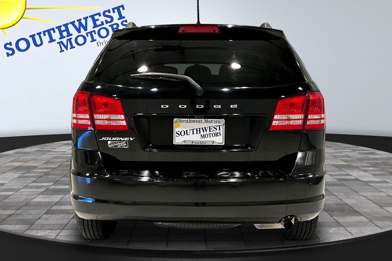 Used 2020 Dodge Journey SE w/ Blacktop Package FWD image 6