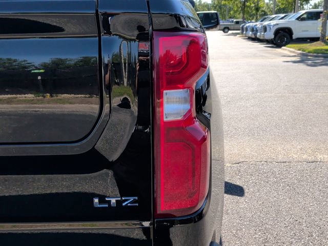 Used 2025 Chevrolet Silverado 1500 LTZ w/ LTZ Premium Package AWD/4WD image 8