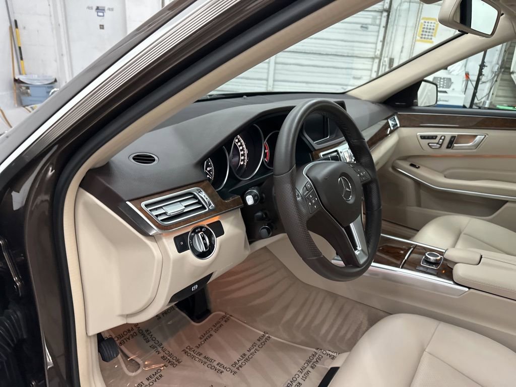 Used 2016 Mercedes-Benz E 250 Sedan image 9