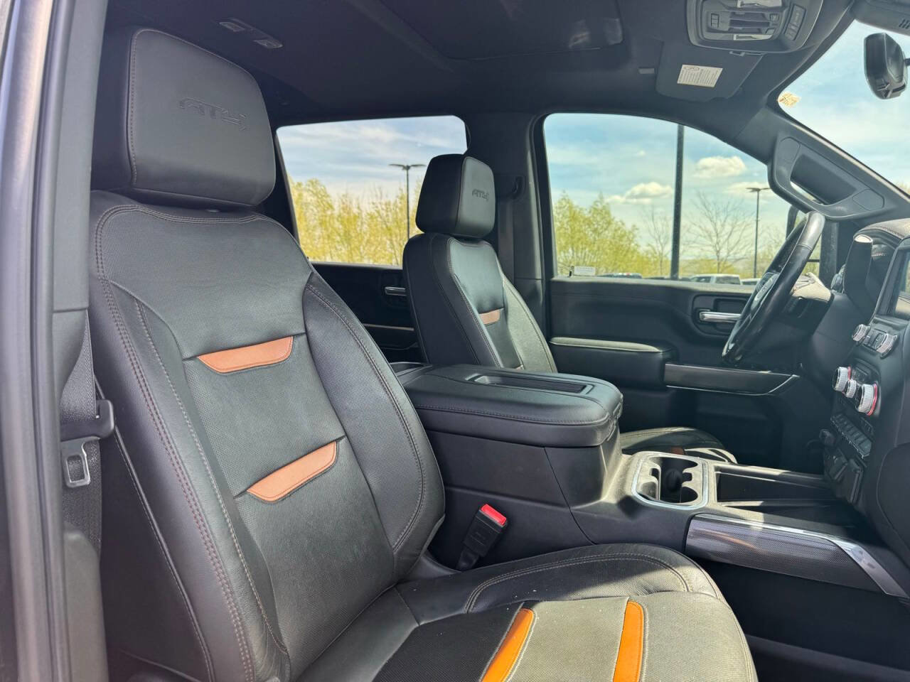 Used 2020 GMC Sierra 2500 AT4 w/ AT4 Premium Package AWD/4WD image 16