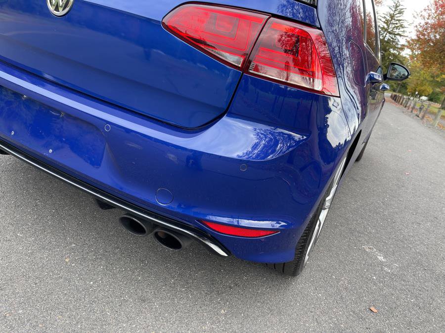 Used 2017 Volkswagen Golf 4-Door image 23