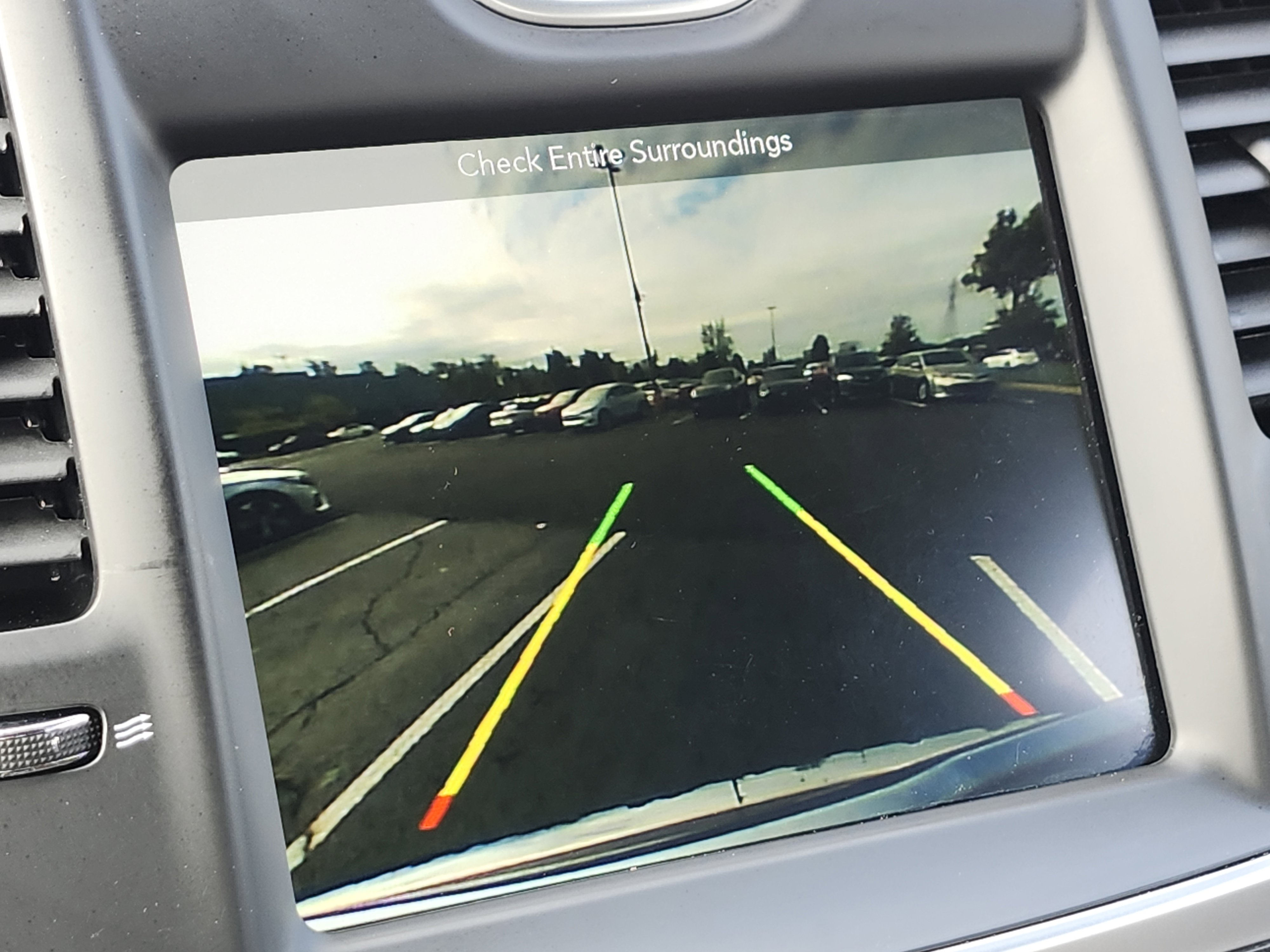 Used 2018 Chrysler 300 Limited image 24