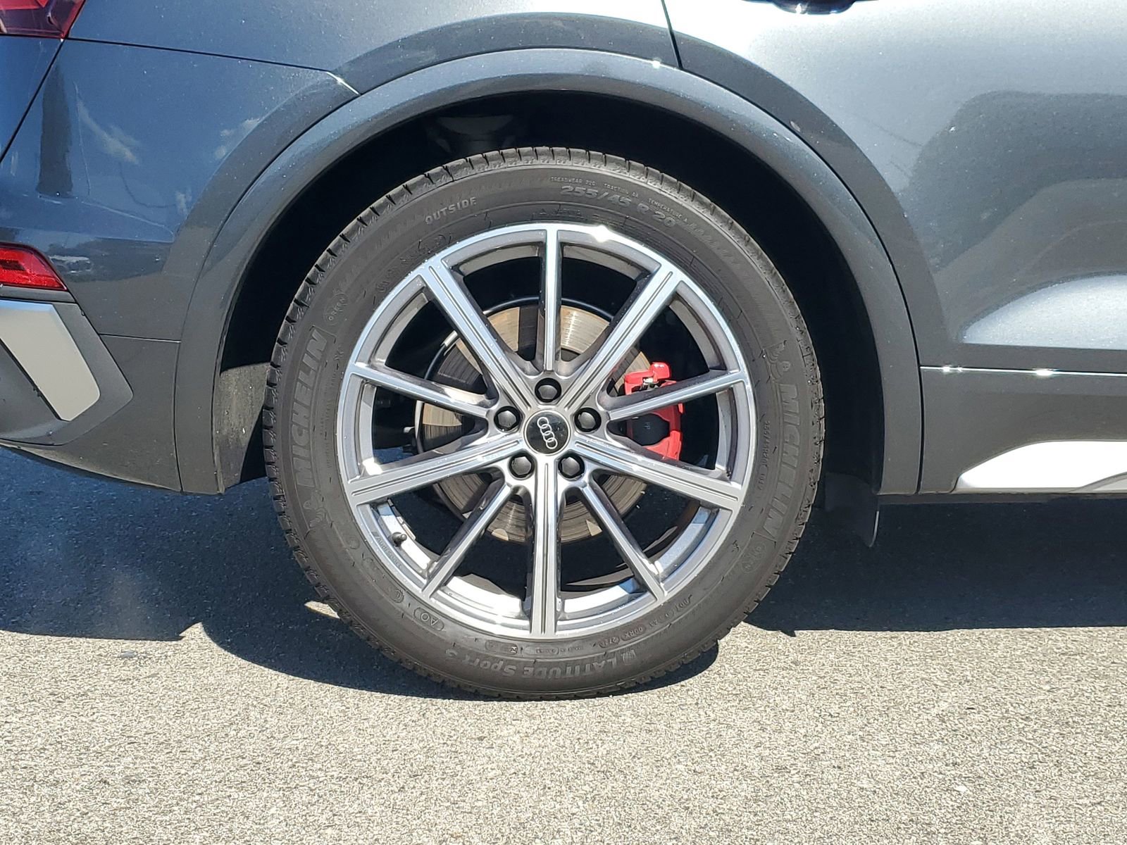 Used 2025 Audi SQ5 Premium Plus w/ Premium Plus Package image 6