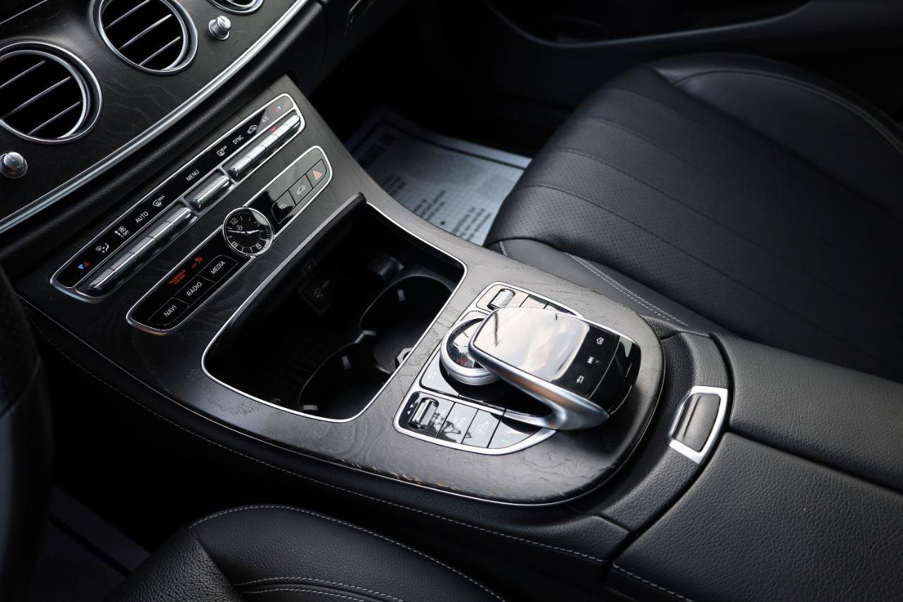Used 2018 Mercedes-Benz E 300 image 13