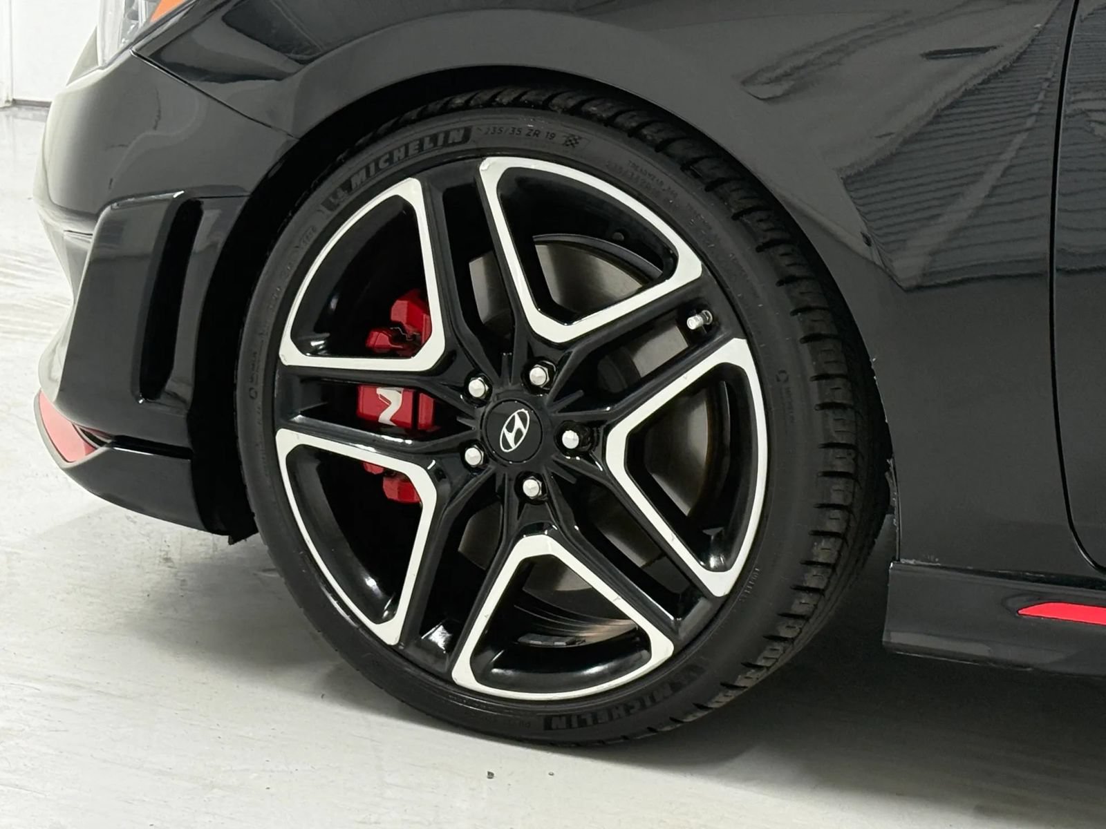 Used 2022 Hyundai Veloster N FWD image 29