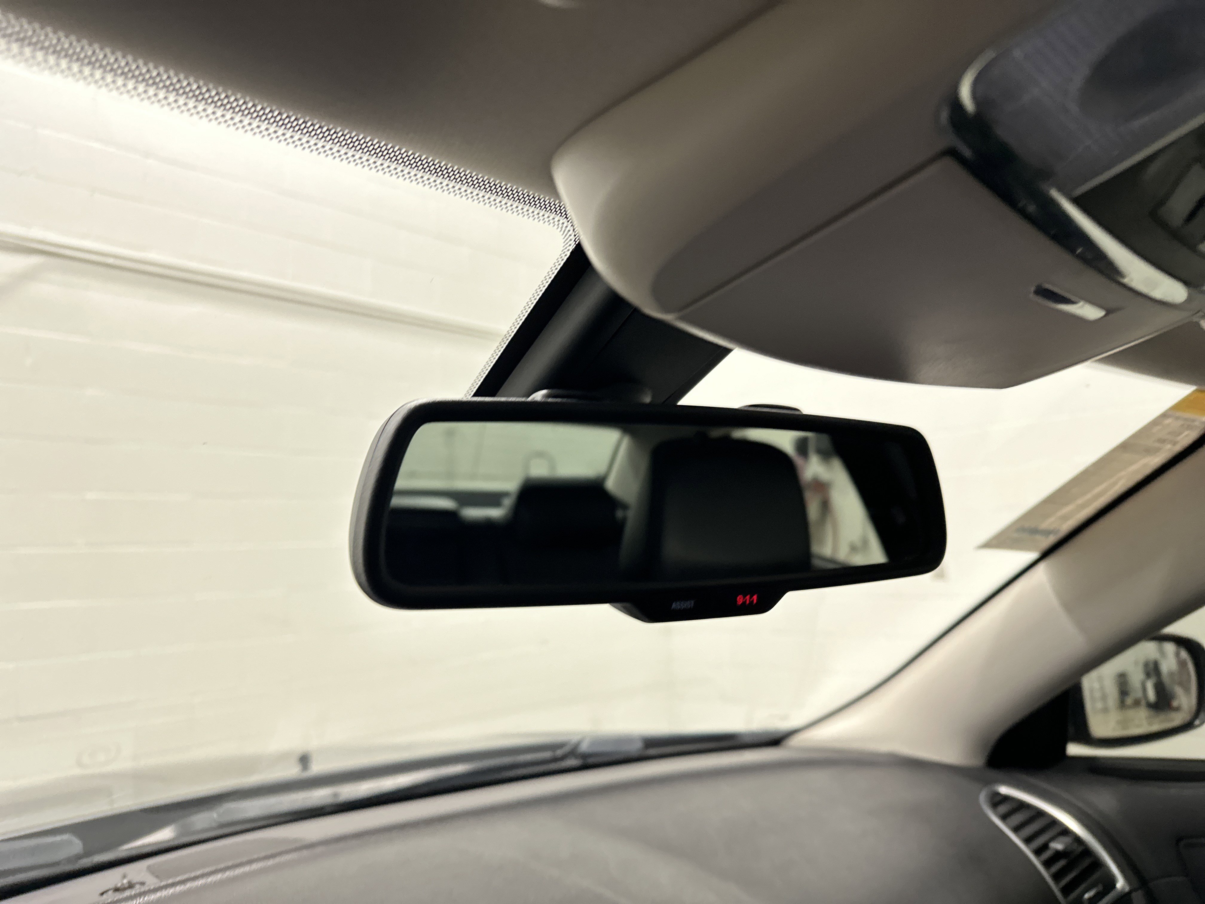 Used 2015 Chrysler 300 Limited w/ Driver Convenience Group image 27