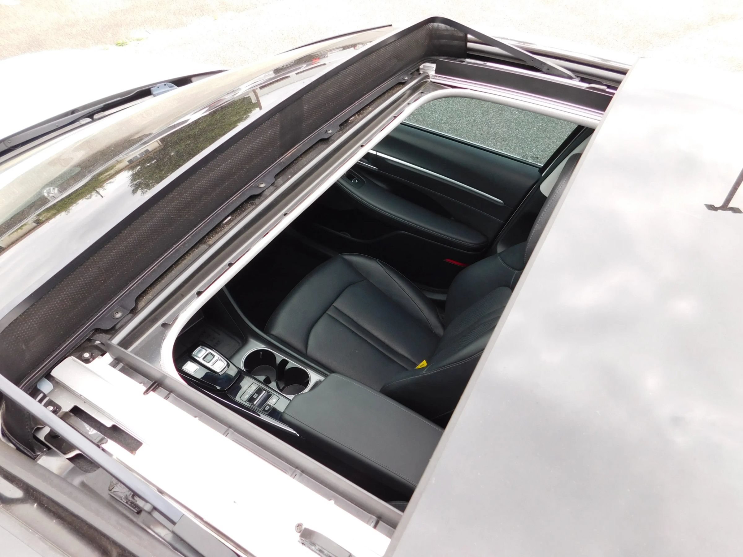 Used 2022 Hyundai Sonata Limited FWD image 9