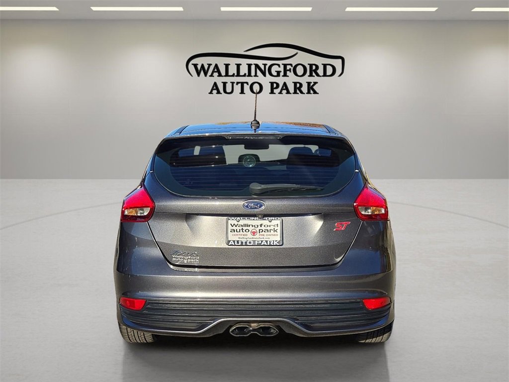 Used 2018 Ford Focus ST image 5