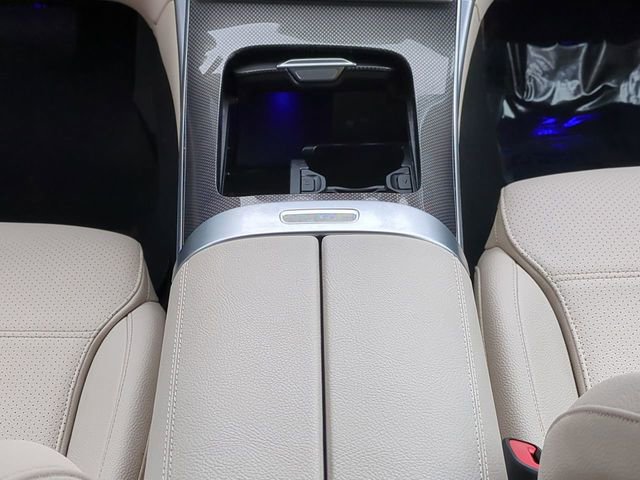 Used 2022 Mercedes-Benz C 300 4MATIC Sedan w/ Exclusive Trim Package image 17