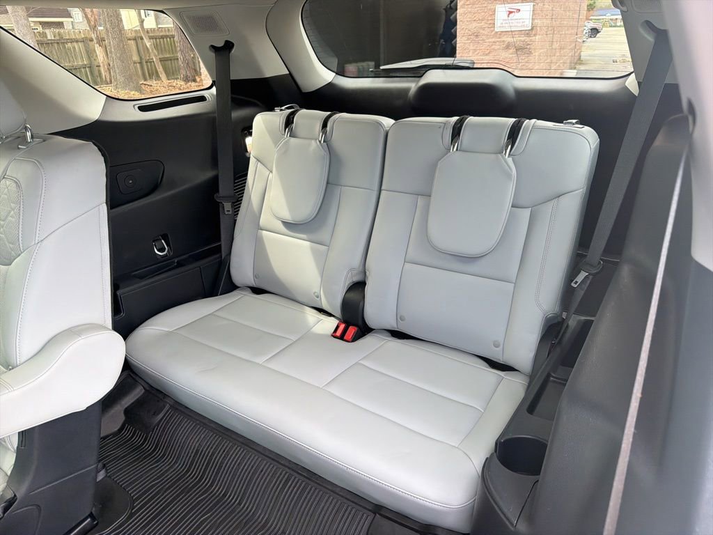 Used 2025 Ford Explorer Platinum w/ Ultimate Package image 27