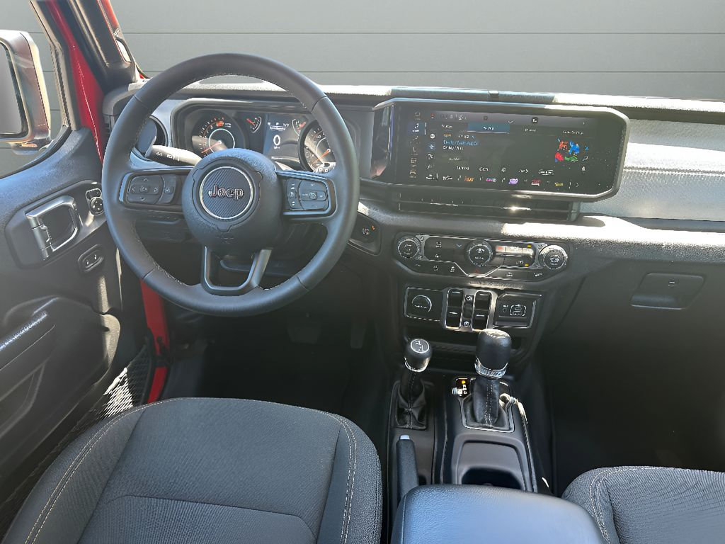 Used 2025 Jeep Wrangler Unlimited Sport AWD/4WD image 20