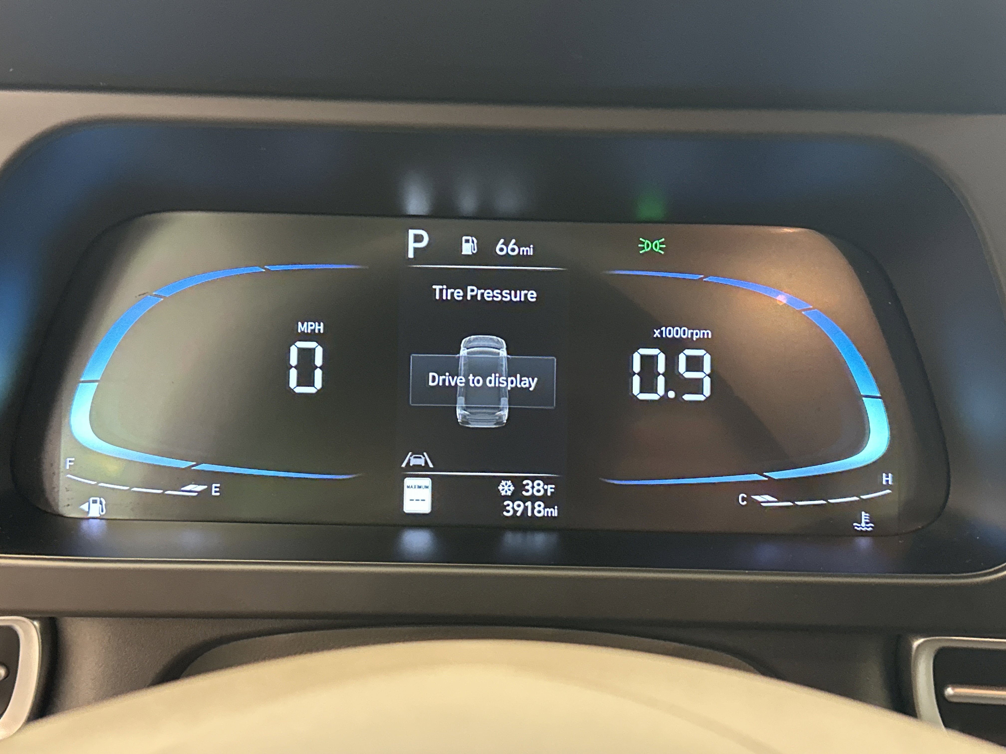 Used 2025 Hyundai Elantra Sport image 31