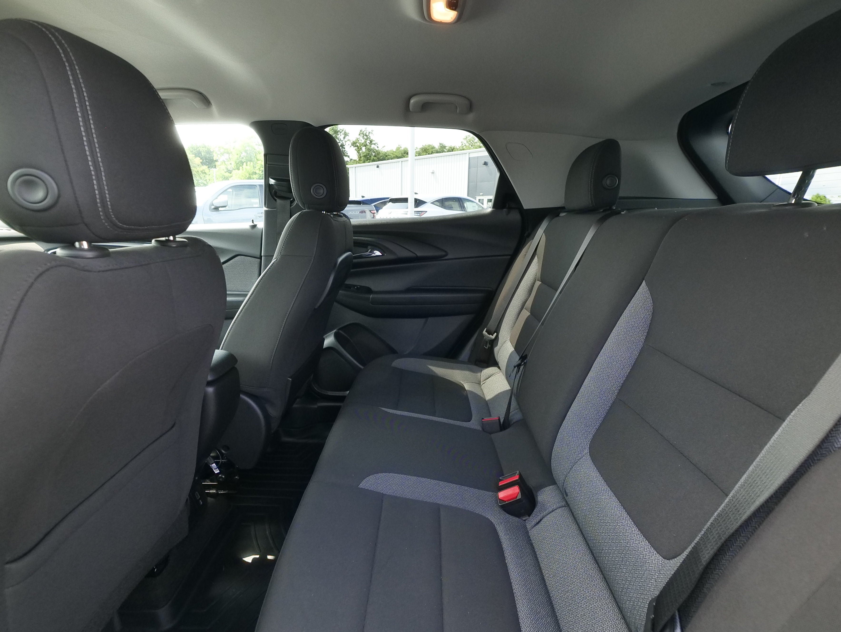Used 2021 Chevrolet TrailBlazer LT w/ Convenience Package FWD image 14