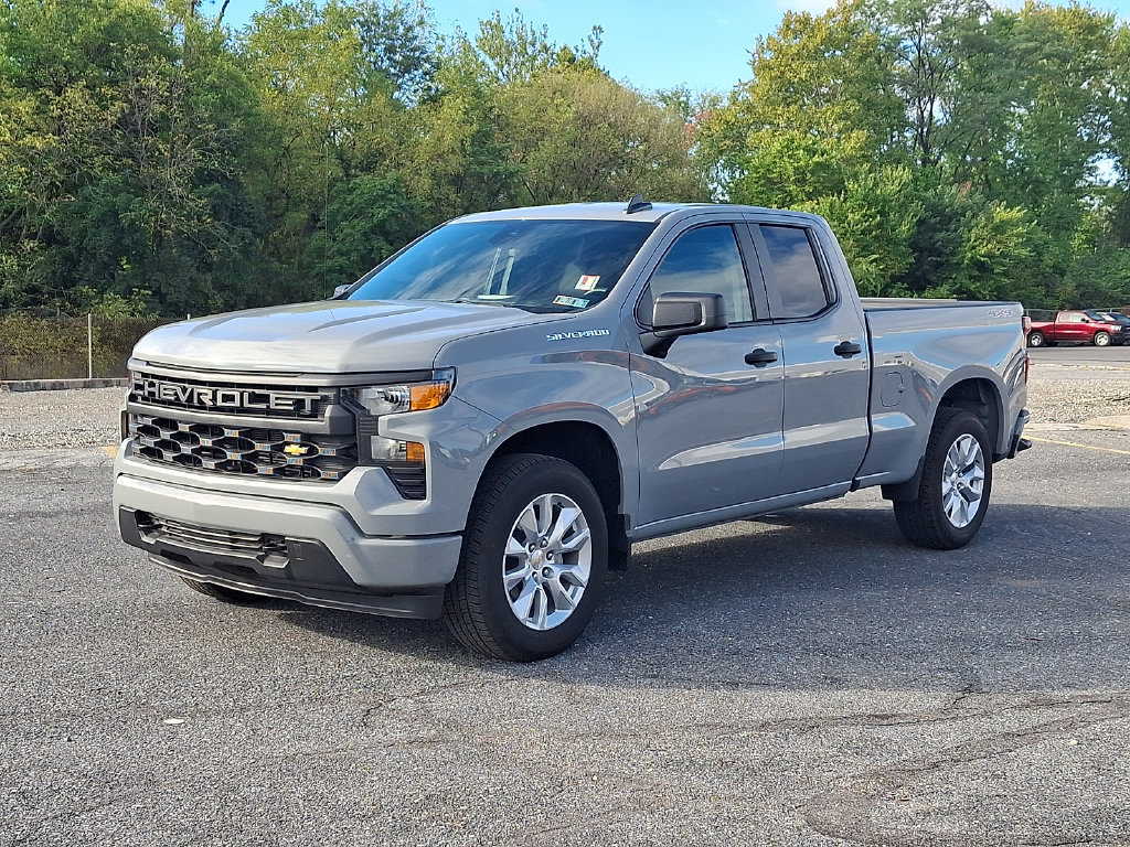 Used 2025 Chevrolet Silverado 1500 Custom AWD/4WD image 3