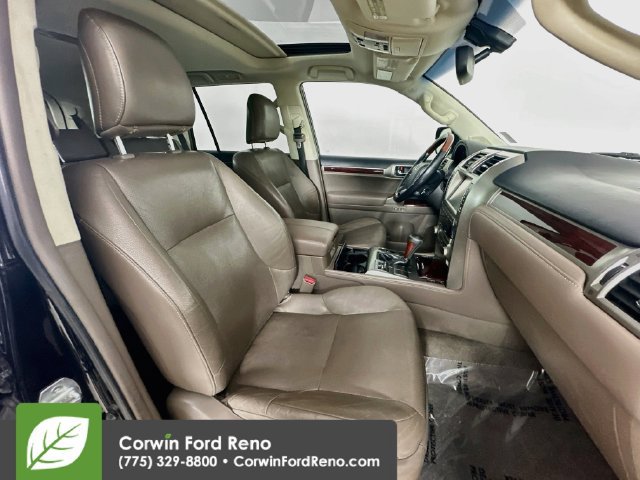 Used 2016 Lexus GX 460 w/ Premium Package AWD/4WD image 31