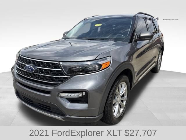 Used 2021 Ford Explorer XLT w/ Equipment Group 202A AWD/4WD image 4