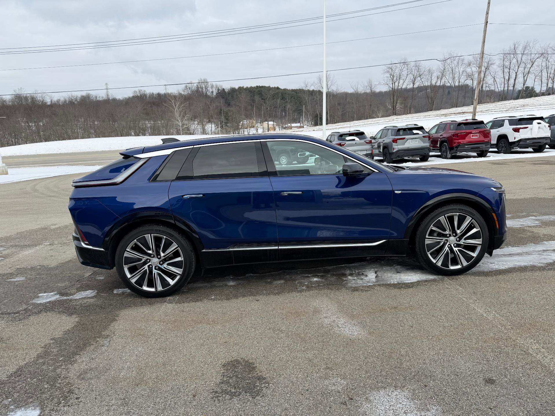 Used 2024 Cadillac Lyriq Luxury w/ LPO, Floor Liner Package image 6