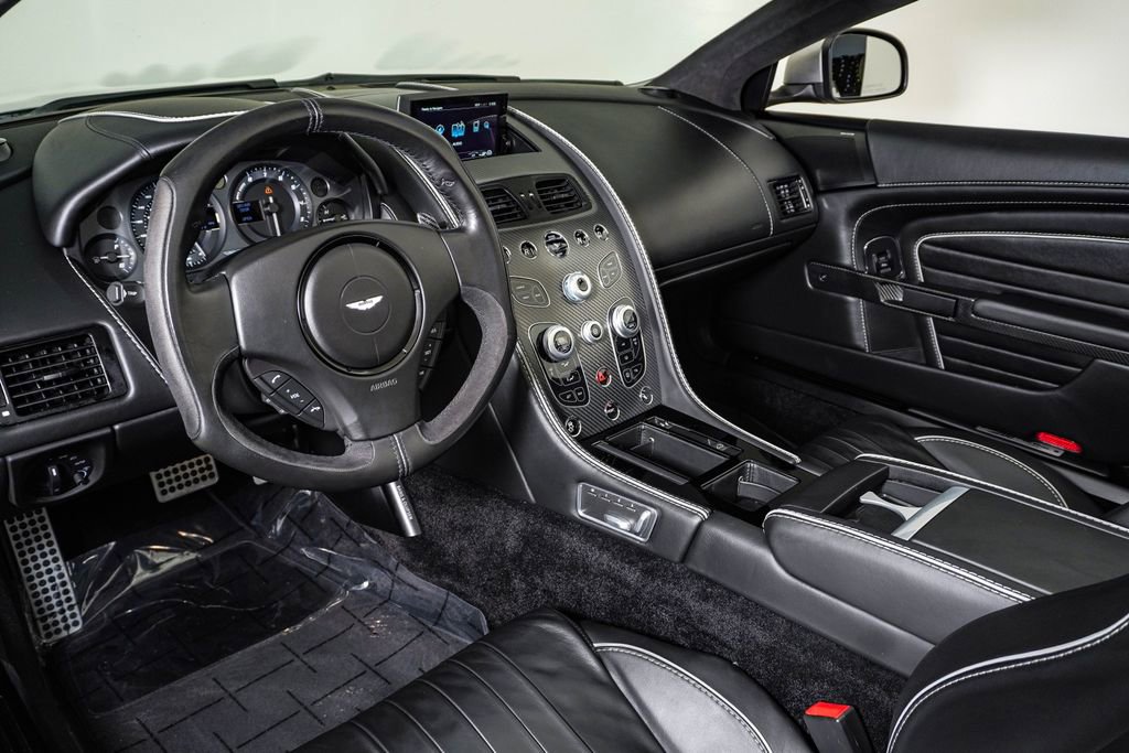 Used 2016 Aston Martin DB9 GT RWD image 27