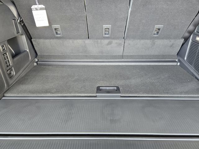 New 2025 Ford Expedition Active image 23