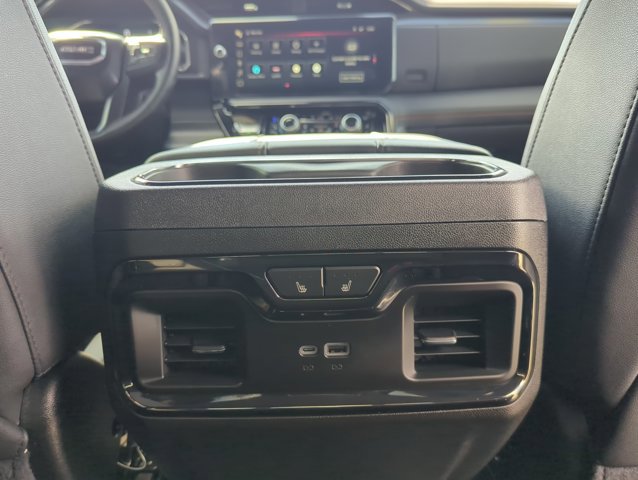 Used 2024 GMC Sierra 1500 AT4 w/ Technology Package AWD/4WD image 19