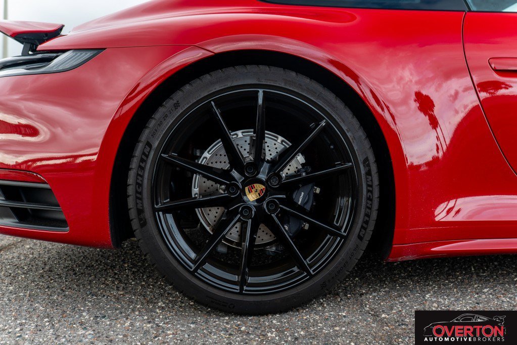 Used 2024 Porsche 911 Carrera image 34
