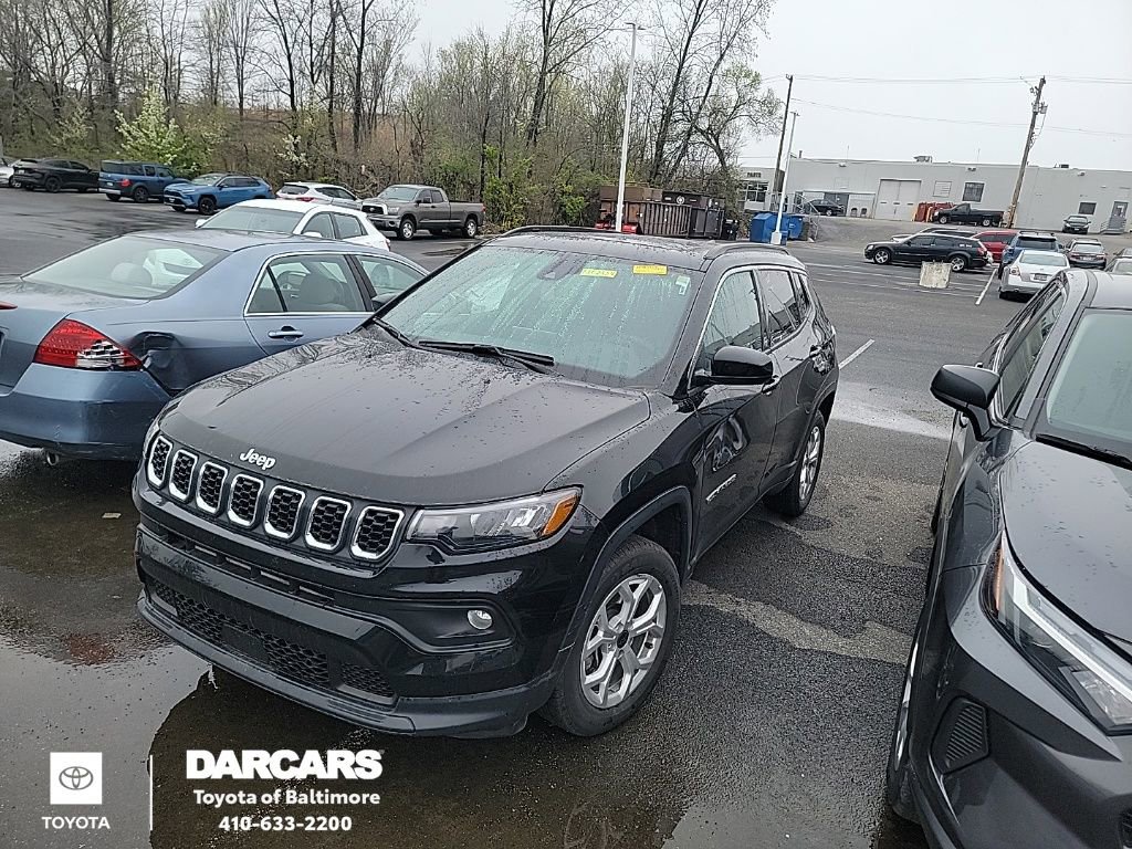 Used 2025 Jeep Compass Latitude w/ Sun & Sound Group