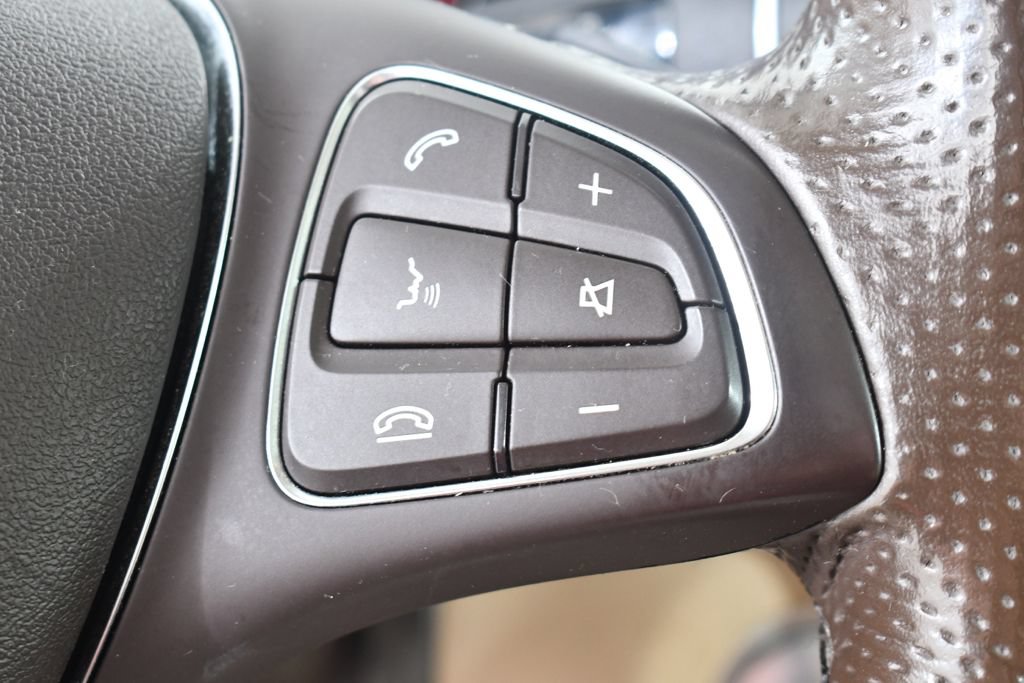 Used 2018 Mercedes-Benz GLE 350 4MATIC image 33