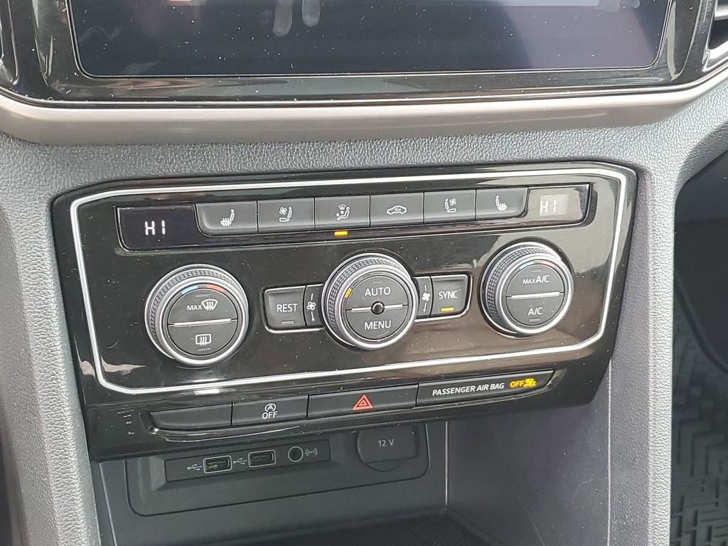 Used 2021 Volkswagen Atlas SEL Premium image 17