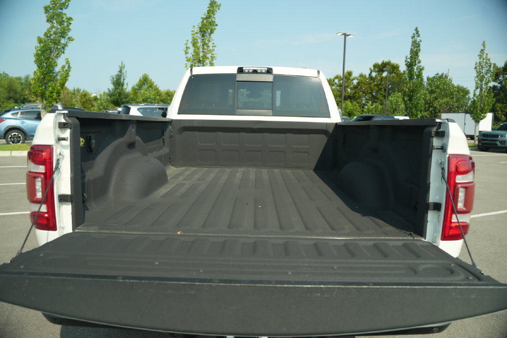Used 2021 RAM 3500 Laramie w/ Cold Weather Group AWD/4WD image 19