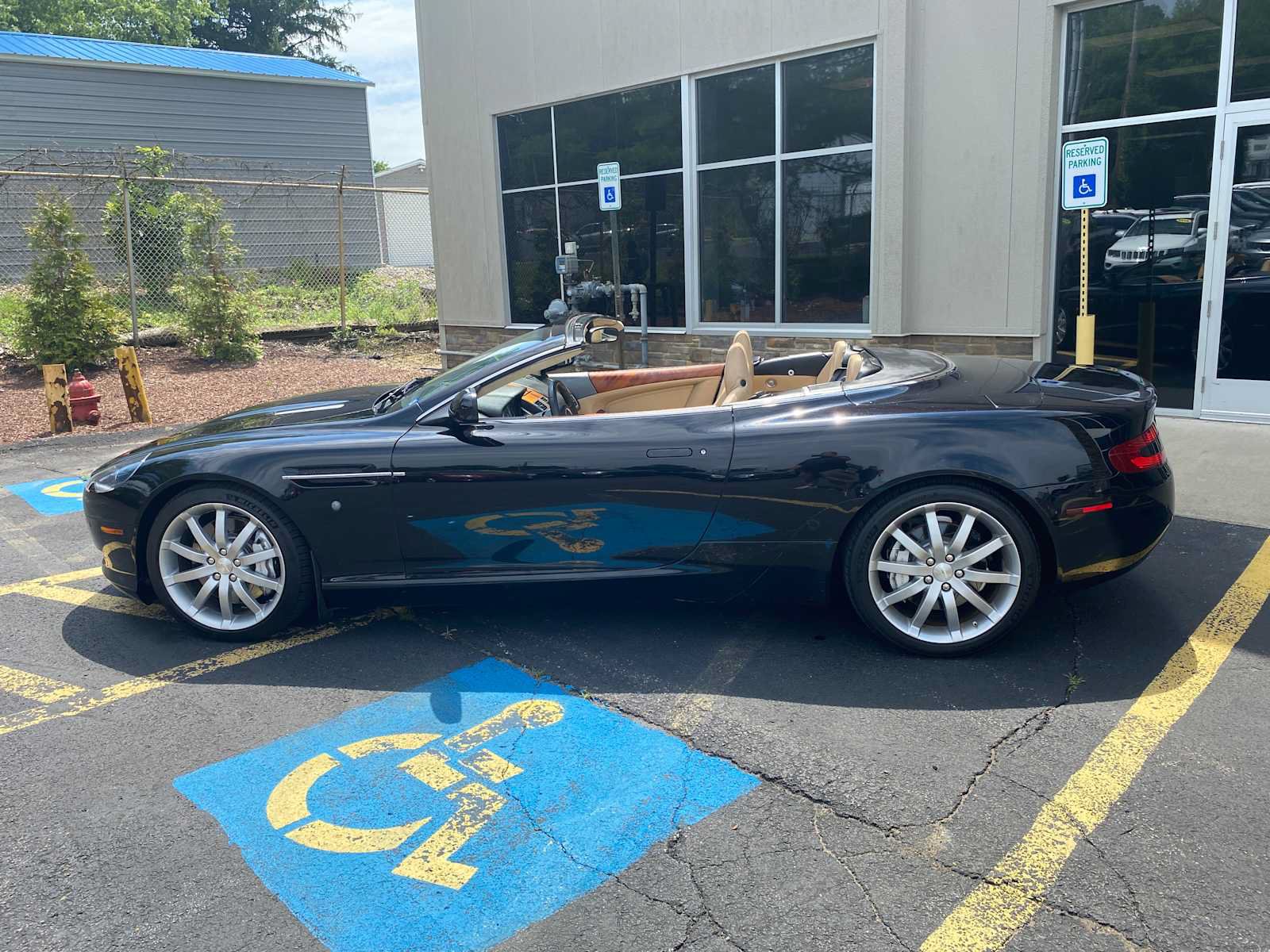 Used 2007 Aston Martin DB9 Volante RWD image 17