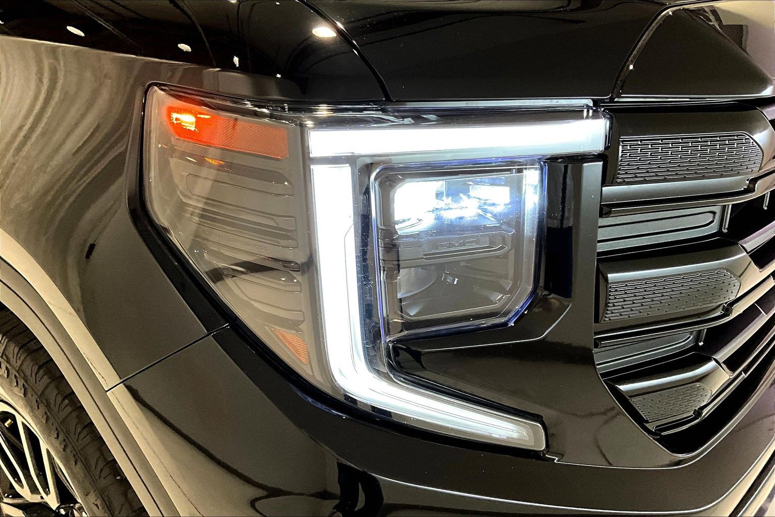 Used 2024 GMC Sierra 1500 Elevation AWD/4WD image 34