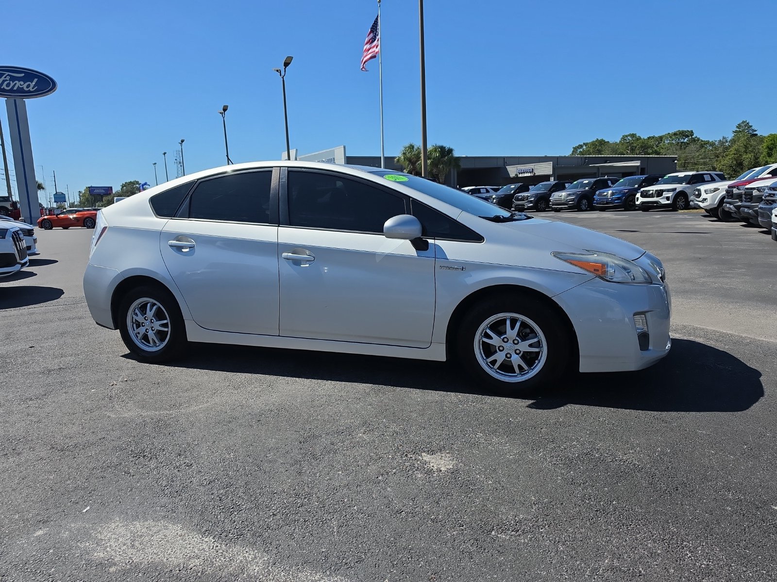 Used 2011 Toyota Prius Two FWD image 2