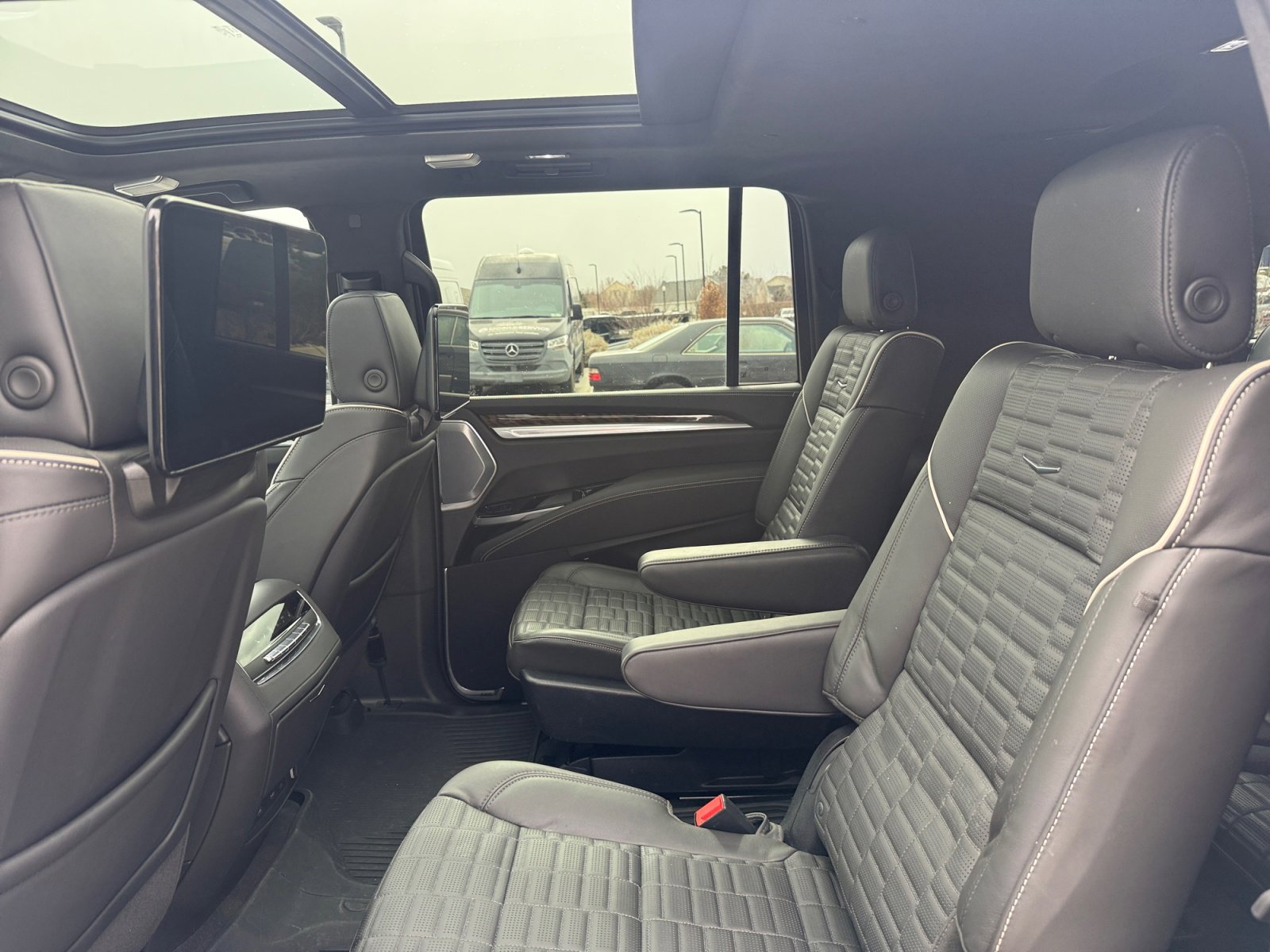 Used 2025 Cadillac Escalade ESV Sport Platinum w/ LPO, Floor Liner Package image 17