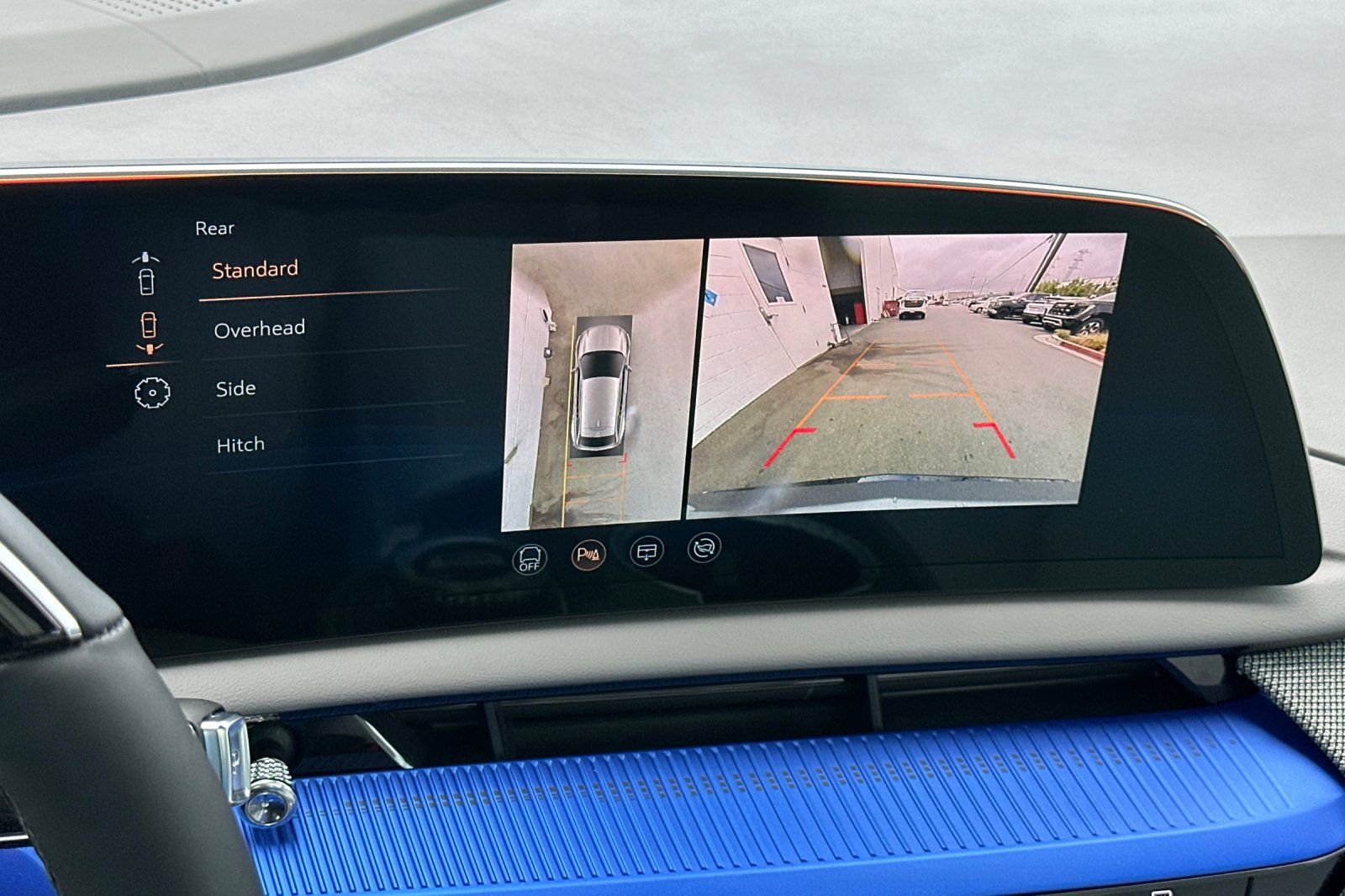 Certified 2025 Cadillac Optiq Luxury 1 image 26