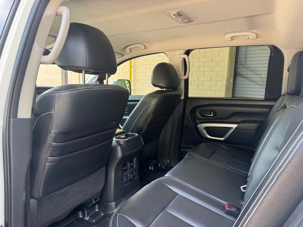 Used 2016 Nissan Titan PRO-4X w/ Pro-4x Convenience Package AWD/4WD image 28